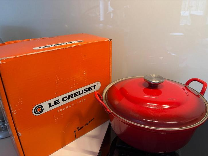 Le Creuset pan 28cm, Huis en Inrichting, Keuken | Potten en Pannen, Zo goed als nieuw, Koekenpan of Braadpan, Gietijzer, Ophalen