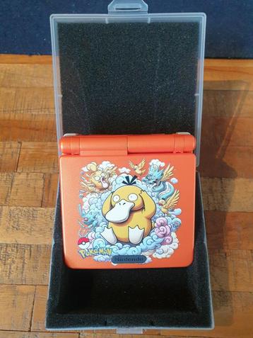 Geweldige, iconische Psyduc gameboy advance SP beschikbaar voor biedingen