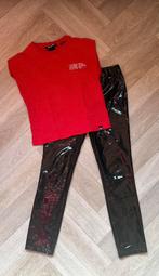 NIK&NIK setje lak broek en shirtje maat 128, Meisje, Nik&Nik, Ophalen of Verzenden, Zo goed als nieuw