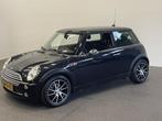 Mini Mini 1.6 One Airco Navigatie Chroom pakket 16 inch LM v, Voorwielaandrijving, Gebruikt, Zwart, 4 cilinders