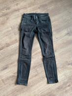 Donkergrijze G-star jeans dames maat 26 / 32, Kleding | Dames, Spijkerbroeken en Jeans, Grijs, Ophalen of Verzenden, W27 (confectie 34) of kleiner