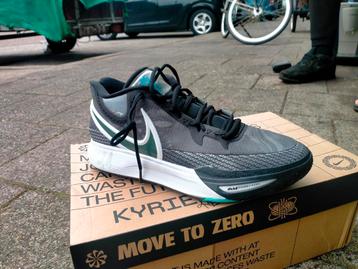 Te koop nieuwe Nike Kerry Irwin 8 schoenen maat 45 beschikbaar voor biedingen