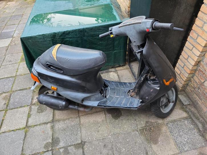 Piaggio zip type 2, Fietsen en Brommers, Scooters | Piaggio, Zo goed als nieuw, Zip, Maximaal 45 km/u, Tweetakt, Ophalen