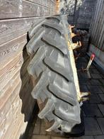 Te koop: Molcon dubbellucht 13.6 R38 Past aan 38 inch wielen, Zakelijke goederen, Agrarisch | Onderdelen | Banden, Velgen en Assen