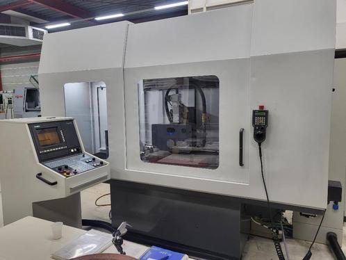 Jung  C-740-C  slijpmachine, Zakelijke goederen, Machines en Bouw | Metaalbewerking, Ophalen