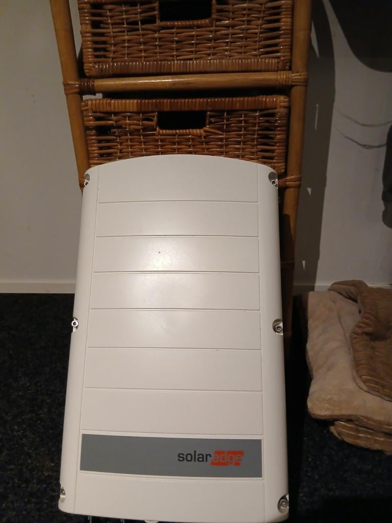 SolarEdge SE7K Omvormer - Nieuwstaat, Doe-het-zelf en Verbouw, Elektra en Kabels, Ophalen of Verzenden