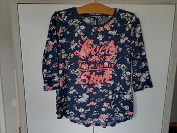 t-shirt/top met 3/4 mouw blauw roze wit bloemen beschikbaar voor biedingen