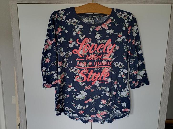 t-shirt/top met 3/4 mouw blauw roze wit bloemen, Kleding | Dames, Tops, Gedragen, Blauw, Korte mouw, Ophalen of Verzenden