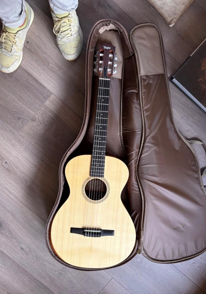 Taylor Academy 12 N (Nylon), klassieke gitaar, Grand Concert, Muziek en Instrumenten, Snaarinstrumenten | Gitaren | Akoestisch