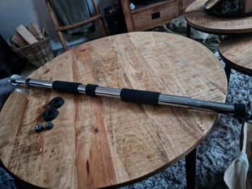 Optrekstang van maximaal 82 cm lang in en uit te beschikbaar voor biedingen