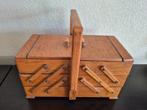 Oude houten naaidoos met handvat, Ophalen of Verzenden
