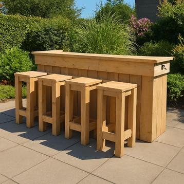 Steigerhout bar met 4 barkrukken, inclusief nano-coating beschikbaar voor biedingen
