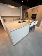 Showroommodel zand, Huis en Inrichting, Keuken | Complete keukens, Ophalen, Overige kleuren, Nieuw, Dubbelwandige keuken