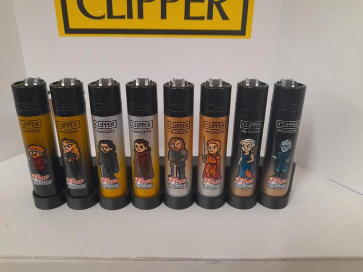 clipper aansteker set van 8 game of trone, Verzamelen, Rookartikelen, Aanstekers en Luciferdoosjes, Nieuw, Aansteker, Ophalen of Verzenden
