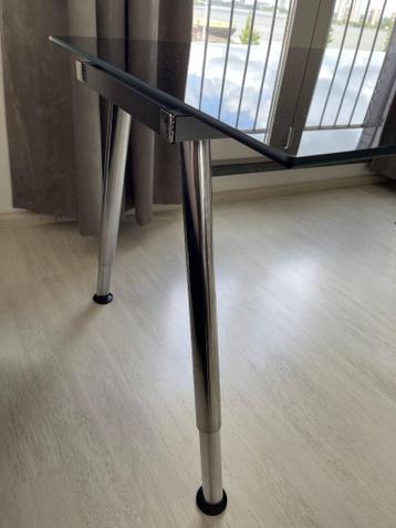IKEA Galant glazen bureau – Zwart glas & metalen poten – 160 - afbeelding 3