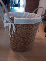 Rieten mand wasmand, Huis en Inrichting, Woonaccessoires | Schalen en Manden, Ophalen of Verzenden, Zo goed als nieuw, Rechthoekig