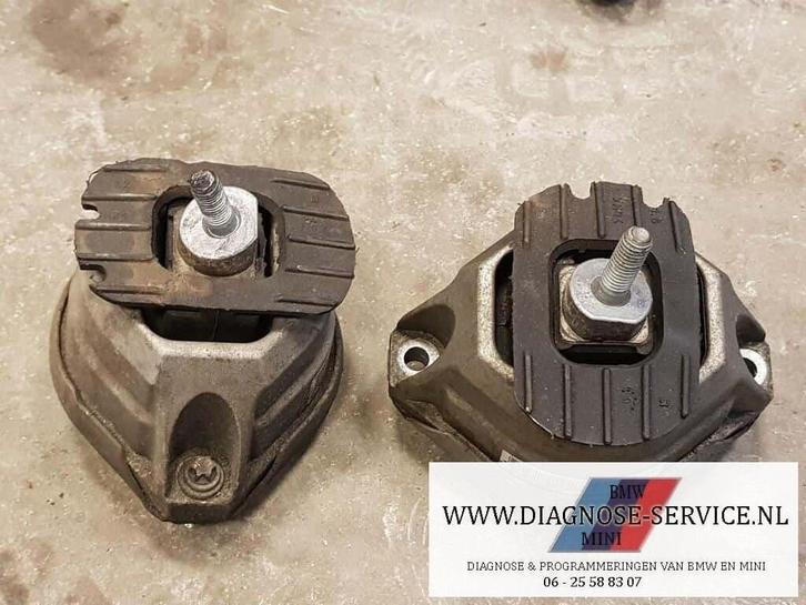 bmw M5V10 E60 E61 set motorrubbers links en rechts 6762607 6, Auto-onderdelen, Motor en Toebehoren, BMW, Gebruikt, Ophalen of Verzenden