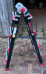 Tactic ladder, Doe-het-zelf en Verbouw, Ladders en Trappen, Ophalen, Zo goed als nieuw