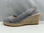 Vidoretta, maat 39 grijs suède sandalen op sleehak, Verzenden, Zo goed als nieuw, Espadrilles of Moccasins, Grijs