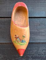 Heel oud klompje, klomp Vollenhove met ophangoog., Ophalen of Verzenden