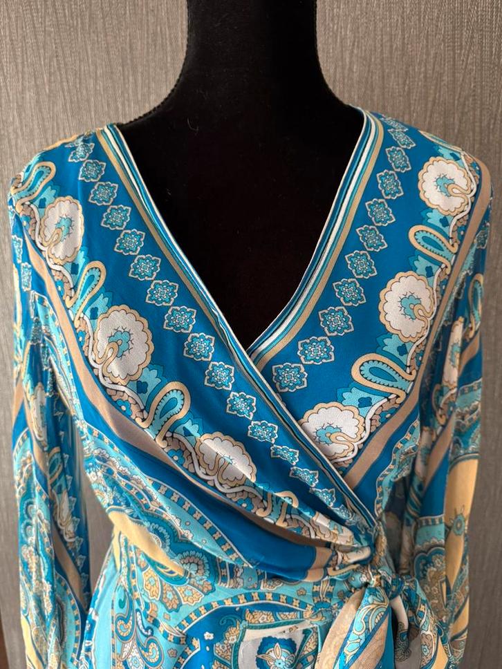 Jurk van Addy van den Krommenacker, Kleding | Dames, Jurken, Zo goed als nieuw, Maat 42/44 (L), Blauw, Knielengte, Ophalen of Verzenden