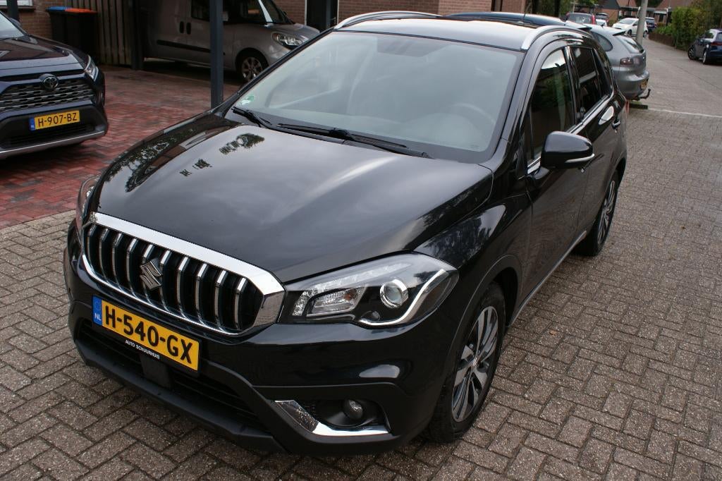 Suzuki S-Cross 1.4 Boosterjet 140PK 2018 Zwart, Voorwielaandrijving, Stof, 4 cilinders, 400 kg