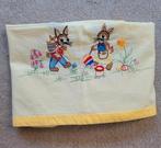 Paas tafellaken geborduurd - narcissen  - paashaas, Ophalen of Verzenden