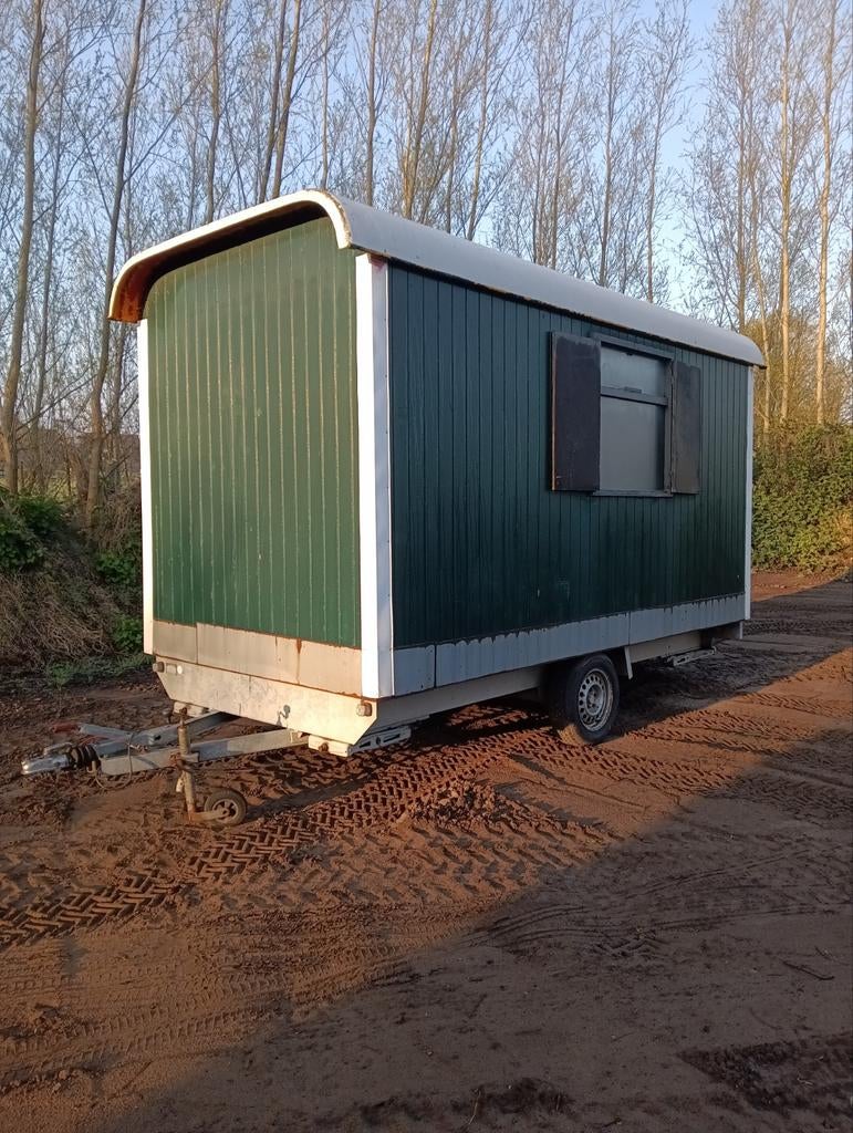 Schaftkeet, bouwkeet snelverkeer. 4 x 2 meter., Doe-het-zelf en Verbouw, Bouwketen en Schaftketen, Ophalen, Gebruikt