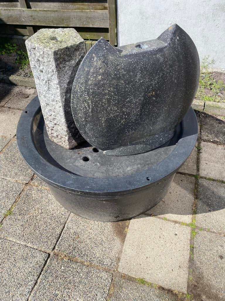 Tuinwaterornament met graniet en donkere steen, Ophalen, Gebruikt, Graniet, Waterornament