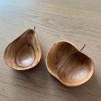 2 houten schaaltjes, appel en peer, NIEUW!!, Overige materialen, Nieuw, Ophalen of Verzenden, Schaal of Schalen