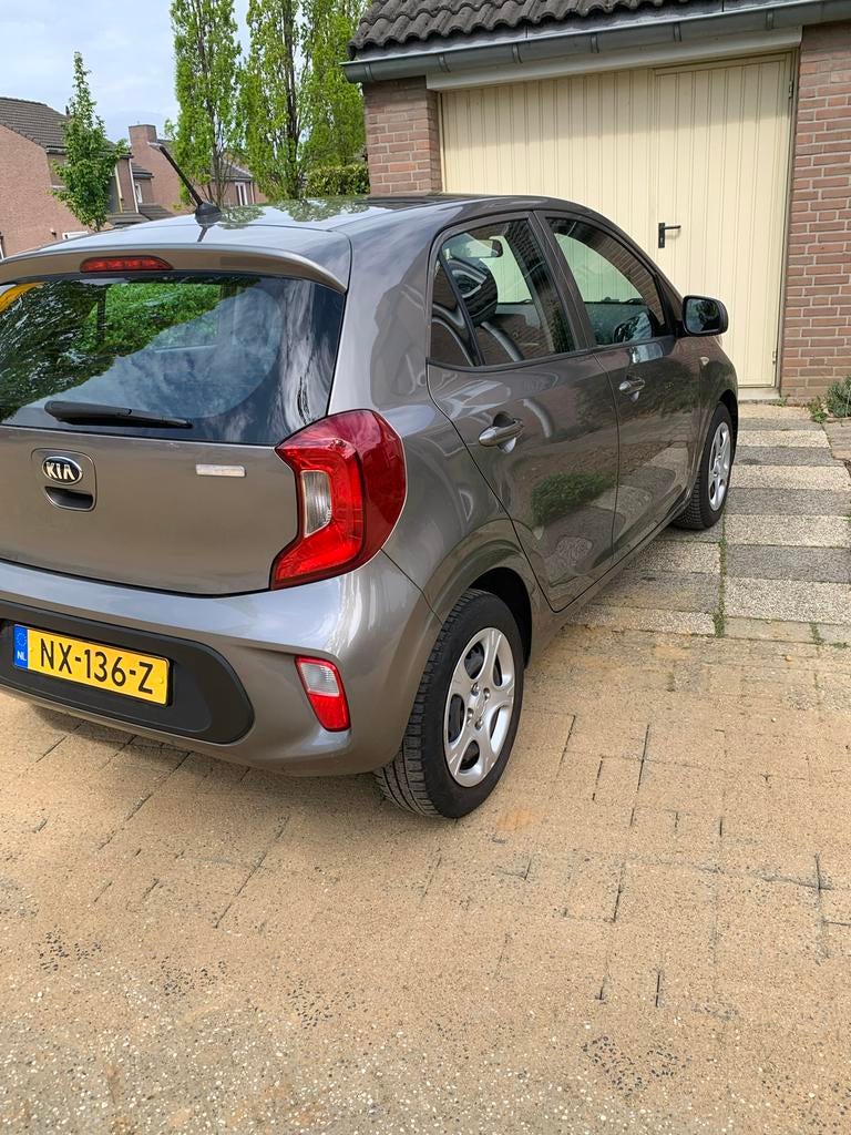 Kia Picanto 1.0 Cvvt 67pk 5-zits 2017 Grijs, Auto's, Kia, Voorwielaandrijving, 4 stoelen, Origineel Nederlands, Handgeschakeld