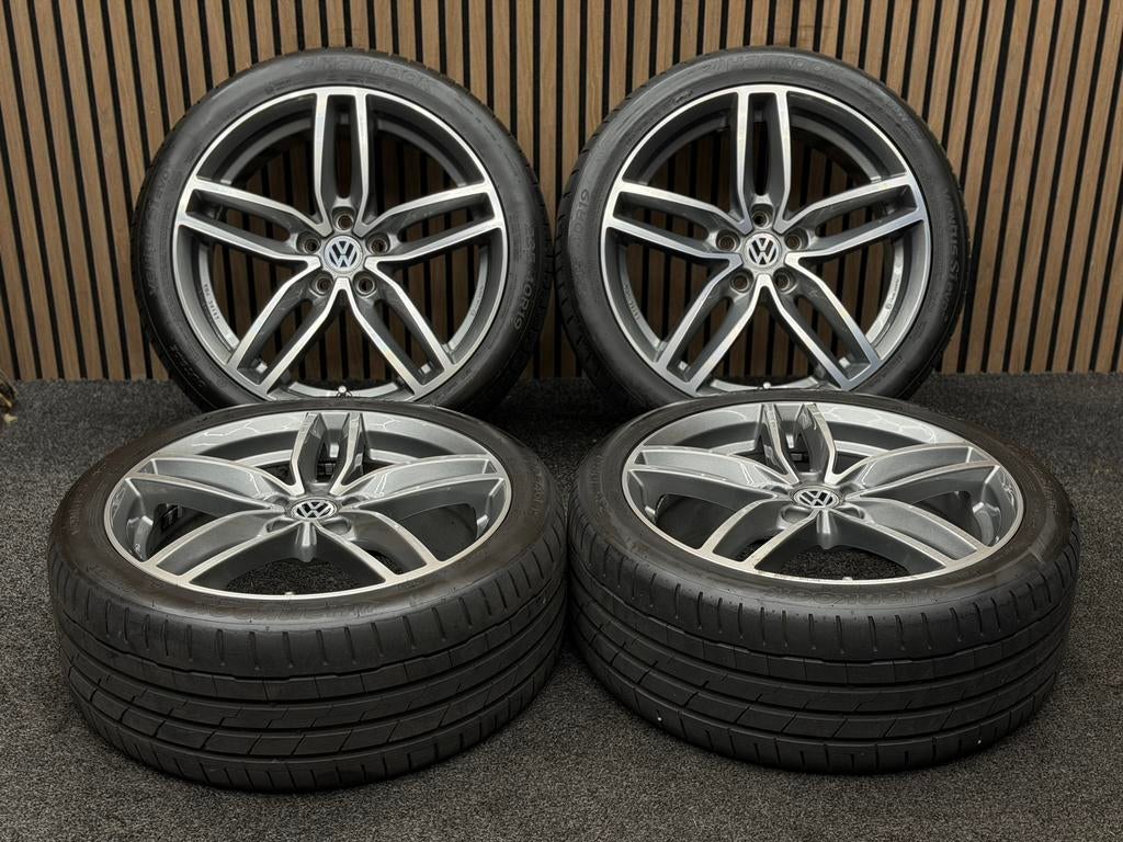 19 inch Brock RC29 - VW Passat 5x112 ET49 235/40/19 Hankook, Auto-onderdelen, Banden en Velgen, ., Banden en Velgen, 235 mm, .
