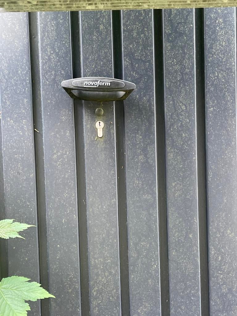 Novoferm kanteldeur elektrisch., Ophalen, Garagedeur, Zo goed als nieuw, 120 cm of meer