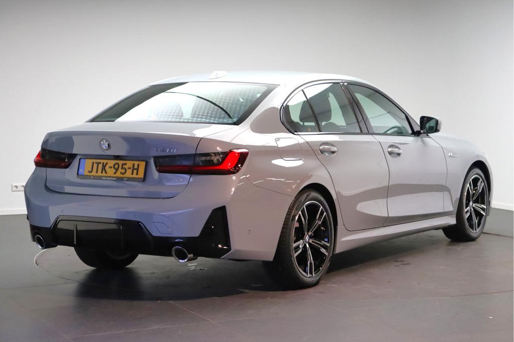 BMW 3 Serie 320i M Sport Automaat / Sportstoelen / Achteruit, Auto's, 1998 cc, 4 cilinders, Met garantie (alle), Bedrijf