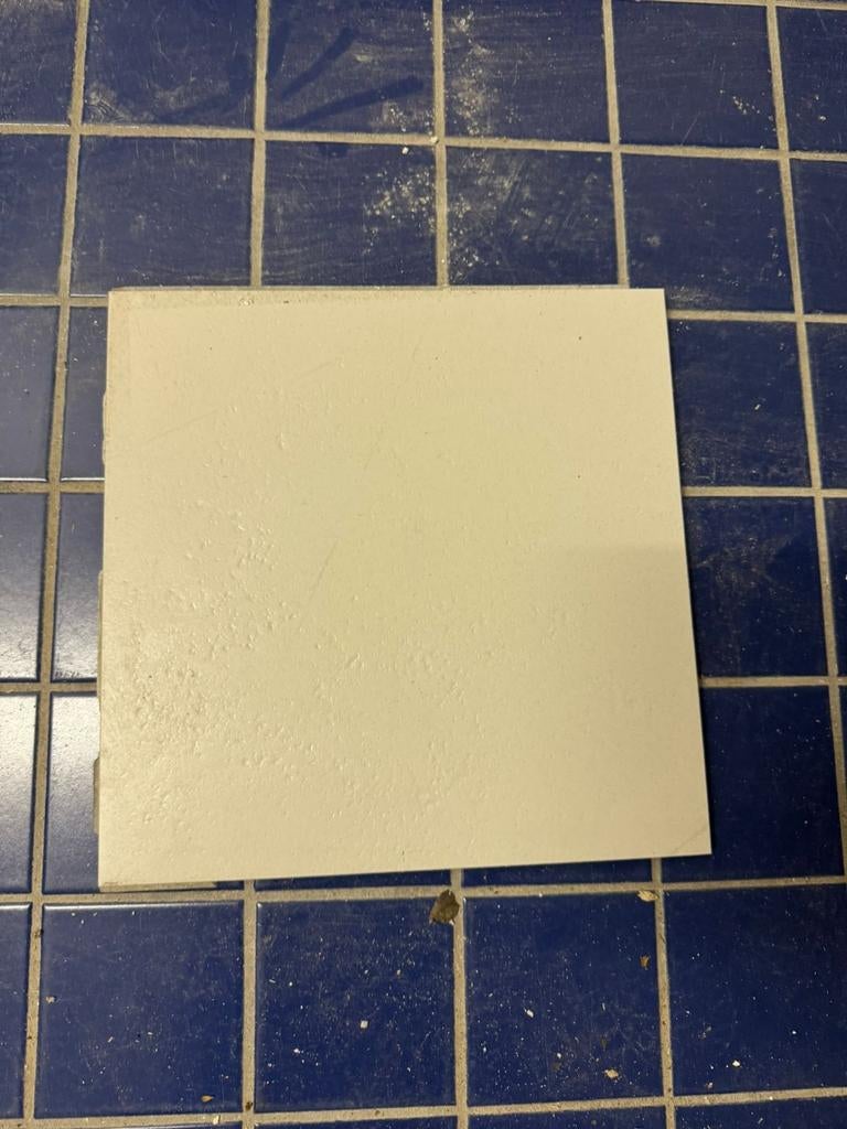 38 wit/creme tegels, Ophalen, Minder dan 20 cm, 20 tot 40 cm, Minder dan 5 m²