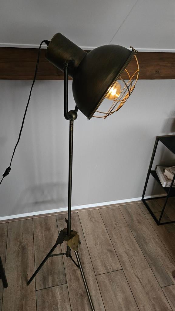 Industriële Vloerlamp - Perfect voor Slaapkamer, Ophalen, 100 tot 150 cm, Zo goed als nieuw, Metaal