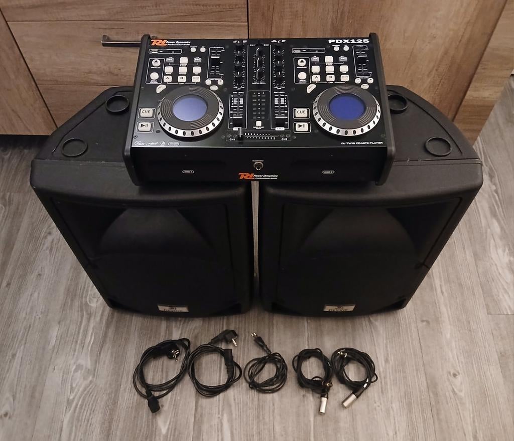 Dj set met 2  300 watt speakers en kabels., Muziek en Instrumenten, Dj-sets en Draaitafels, Ophalen, Gebruikt, Dj-set, Overige merken