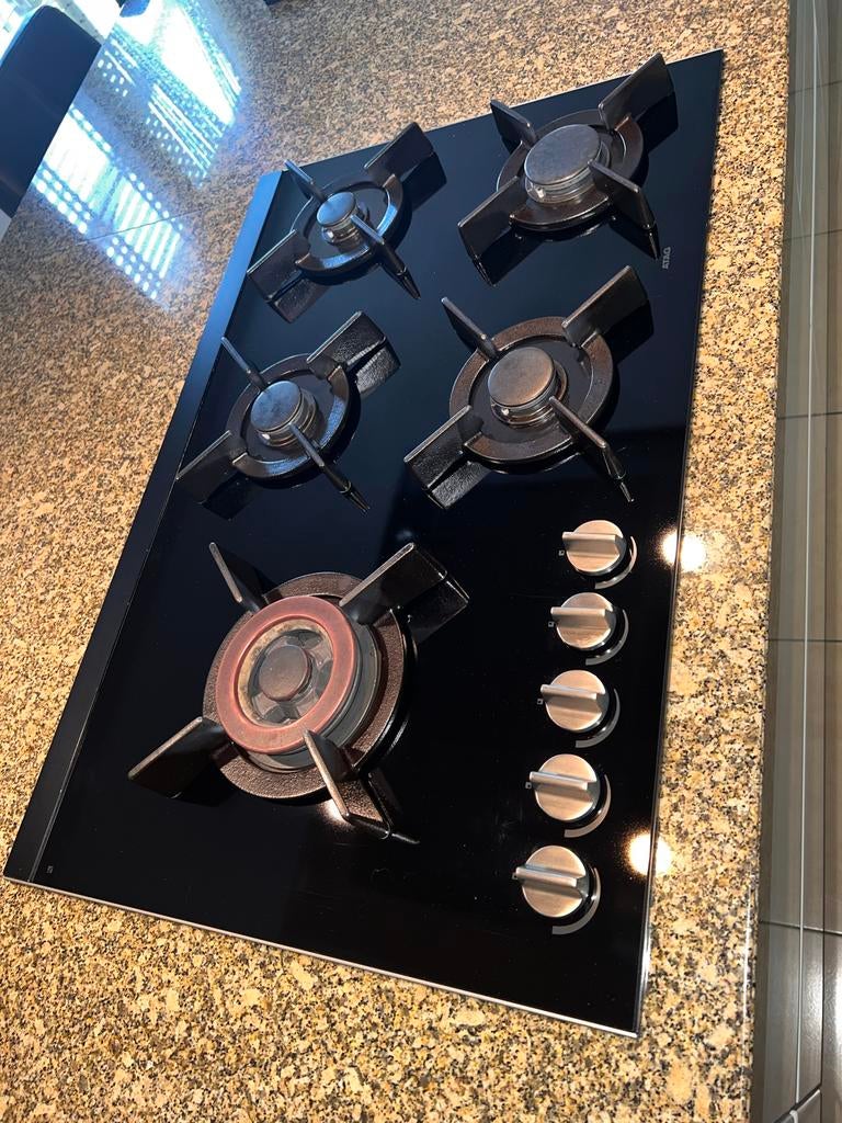 ATAG HG7611MXA1B Inbouw Gas Kookplaat 5 Pitten Zwart Glas, Witgoed en Apparatuur, Kookplaten, Ophalen, Zo goed als nieuw, Inbouw