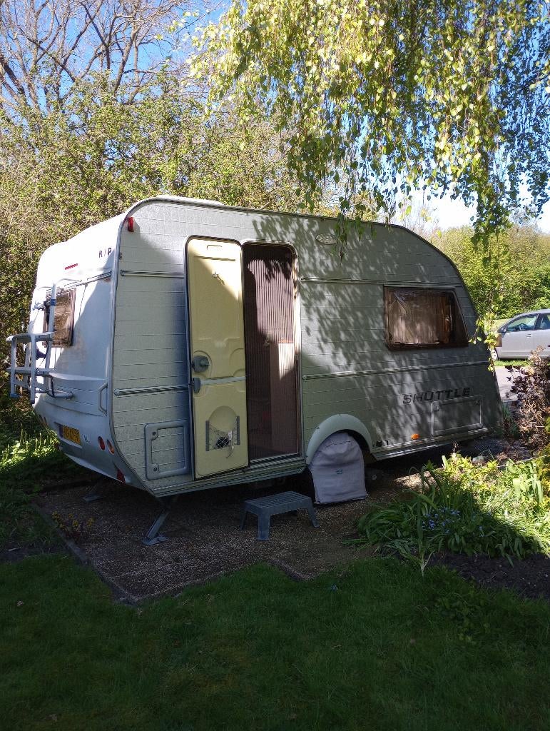 Kip caravan Shuttle KV38 EKL, Rondzit, Kip, Omvormbare zithoek, Particulier