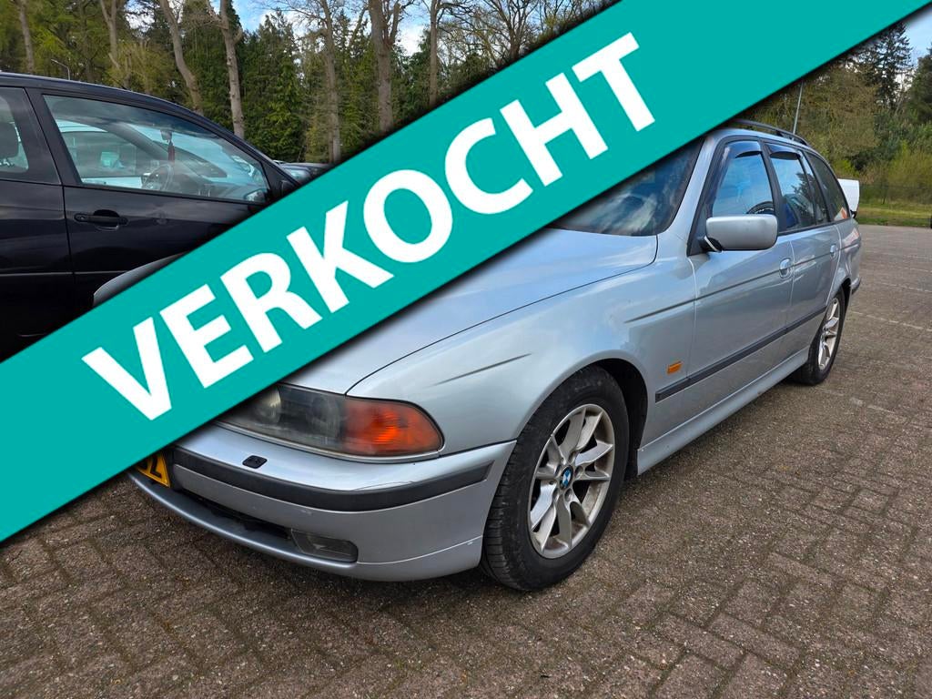BMW 5-serie Touring 540i Executive, Auto's, BMW, Achterwielaandrijving, Gebruikt, 8 cilinders, 1700 kg
