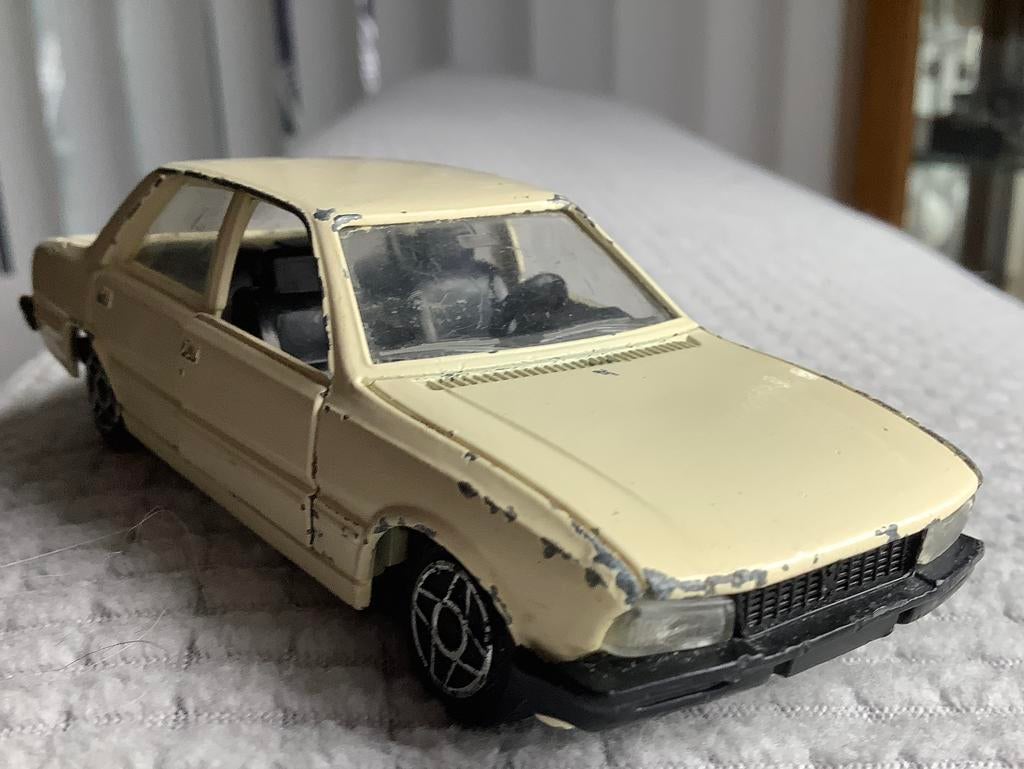 Oude Peugeot 505 Auto Solido, Hobby en Vrije tijd, Ophalen, Gebruikt, Auto