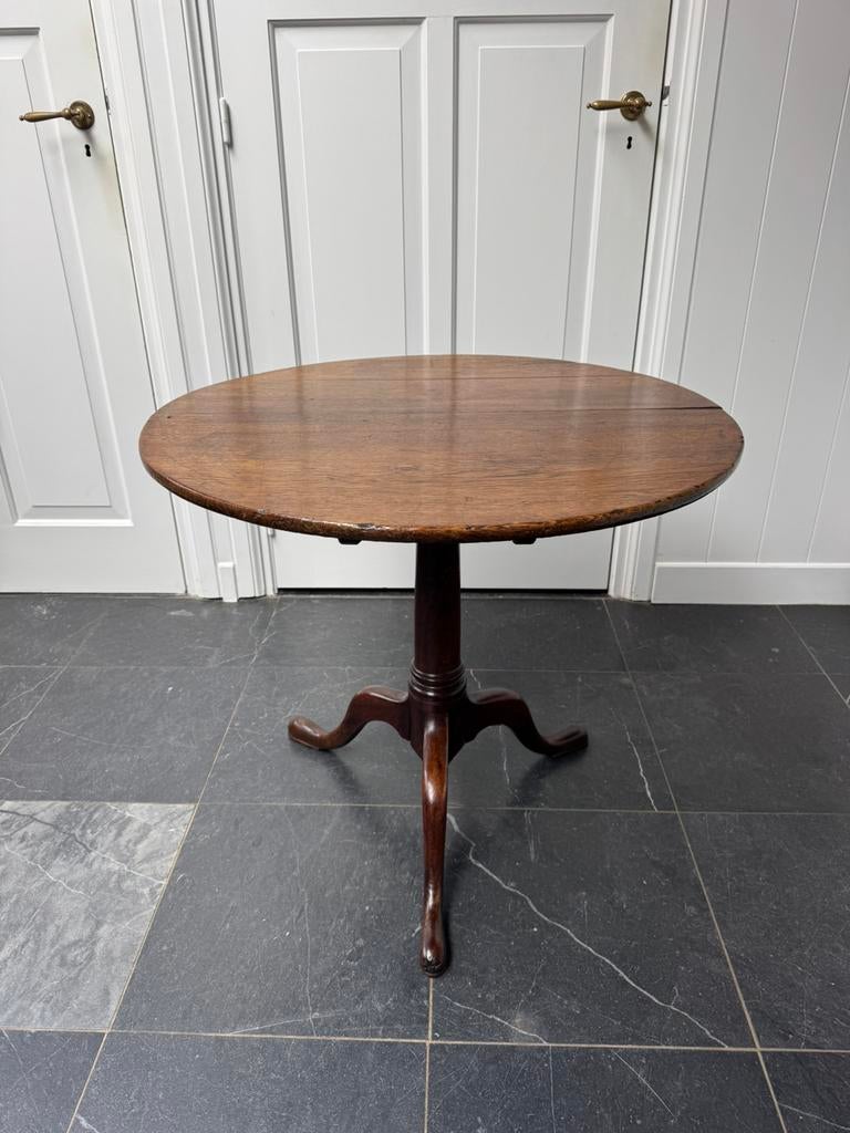 Engelse Tilttop tafel eikenhout, Antiek en Kunst, Ophalen