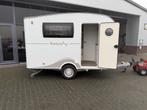 Hobby Beachy 360 Bed + Zit + Lichtgewicht 757 KG Bj 2022, Caravans en Kamperen, Caravans, Bedrijf, Treinzit, Schokbreker, Hobby