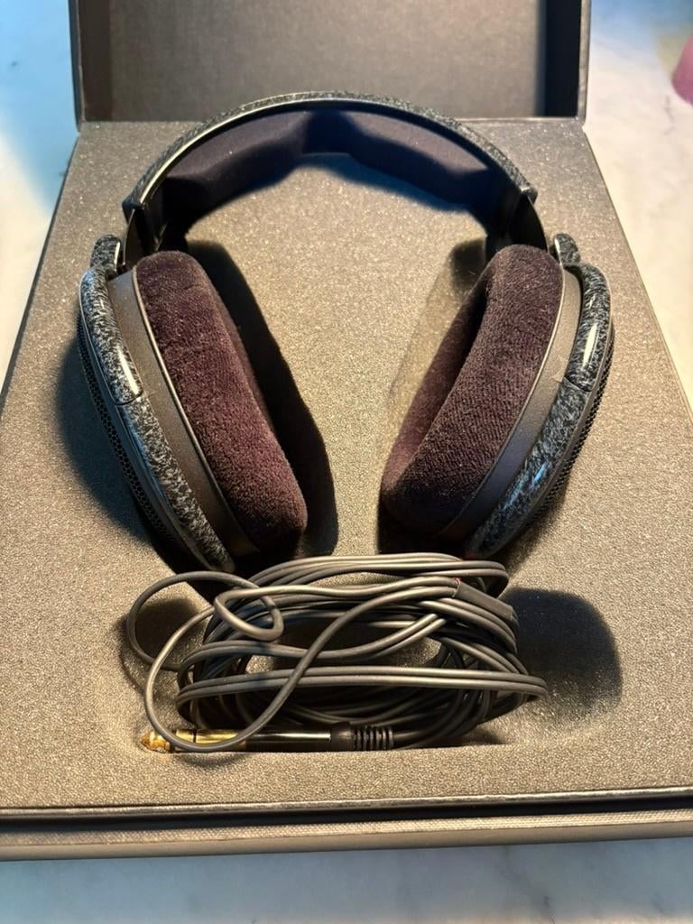 sennheiser hd 600, Ophalen of Verzenden, Zo goed als nieuw, Over oor (circumaural), Sennheiser