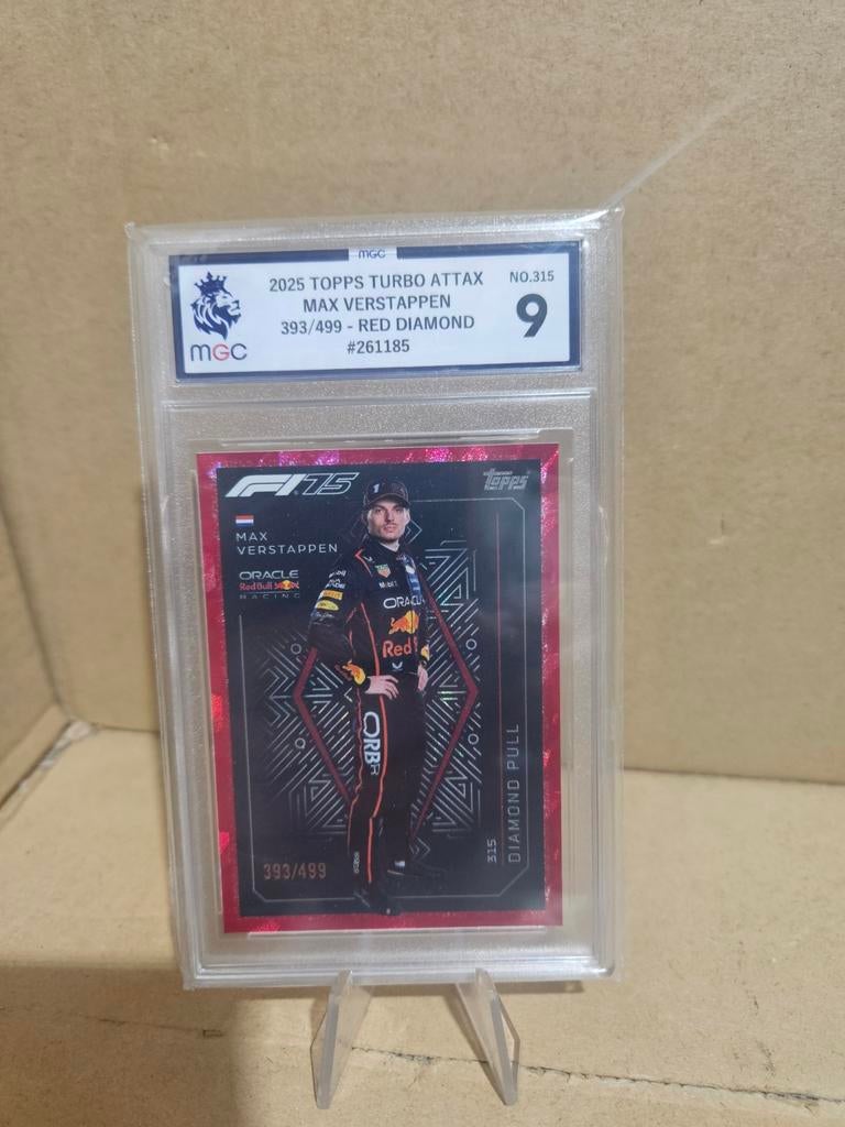 315 diamond pull red /499 max verstappen mgc9 slab topps tur, Ophalen of Verzenden, Nieuw, Plaatje
