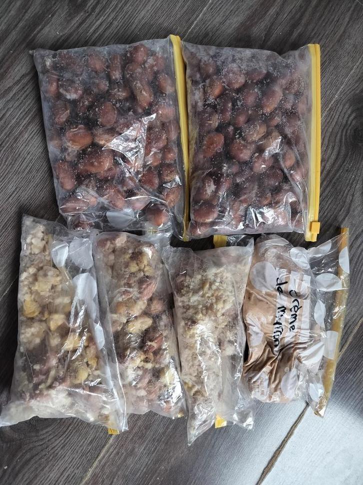 Gekookte kastanjes gepeld en ongepeld bevroren, Diversen, Levensmiddelen, Ophalen