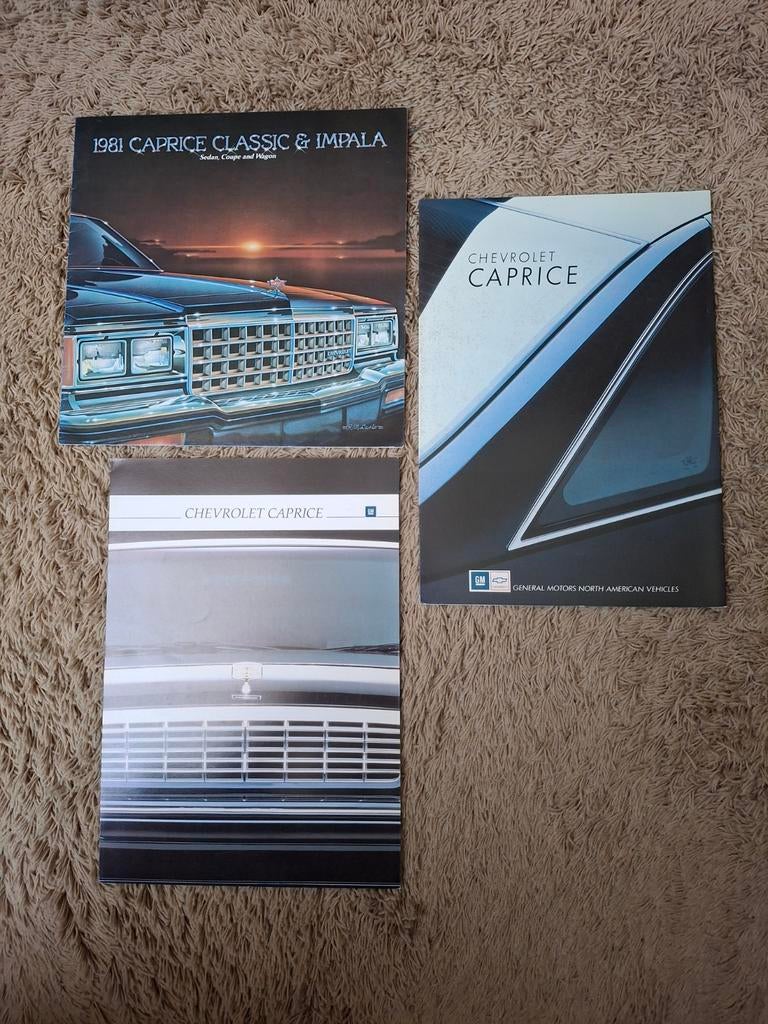 3x autofolder Chevrolet Caprice, Verzenden, Zo goed als nieuw, Chevrolet