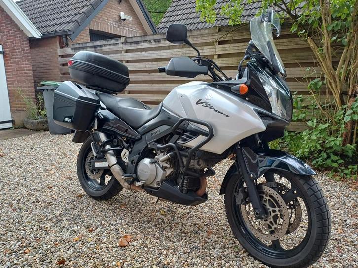 Nette Suzuki V strom DL 1000, bj2005, 63.200 Km + 3 koffers, Motoren, Motoren | Suzuki, Particulier, Toermotor, Ophalen