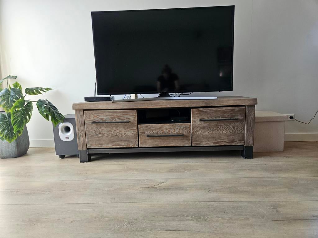 Haco Rough TV meubel, Gebruikt, Industrieel, Landelijk, 200 cm of meer, Minder dan 100 cm