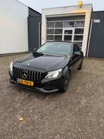 Mercedes-Benz C-Klasse 2.0 C200 Sedan AUT 2016 Zwart, Auto's, 1800 kg, 4 cilinders, Zwart, 1365 kg